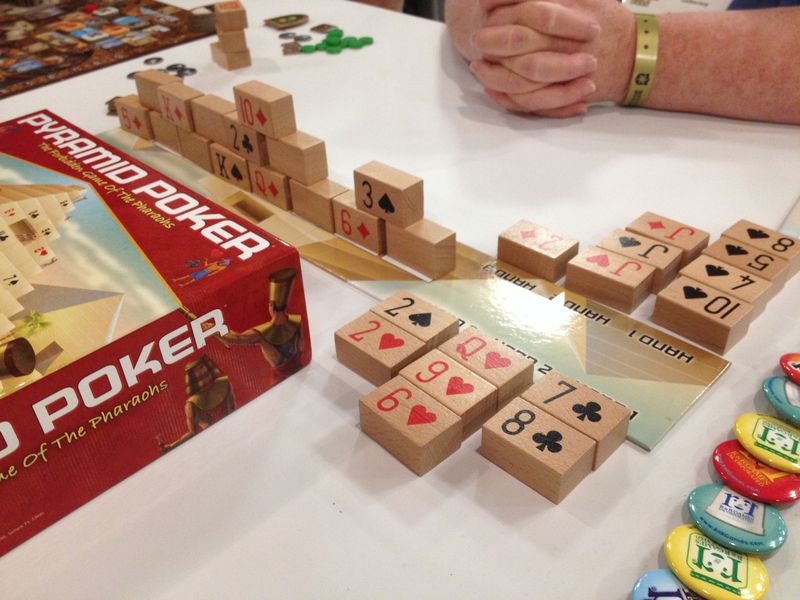 Hướng dẫn cách chơi boardgame Pyramid Poker